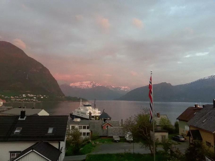 Volda Huset Pa Hauenヴィラ エクステリア 写真